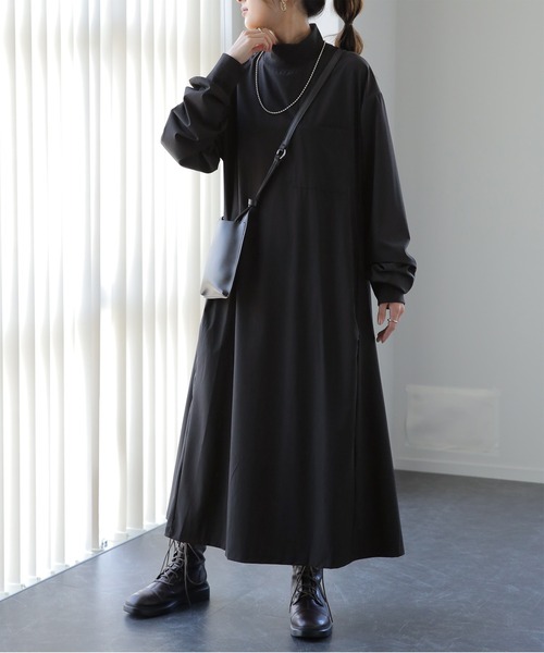 HUG.U(ハグユー)の「病みつきナイロンワンピ(ワンピース・レディース・ブラック/カーキ/サンドベージュ・FREE)」の13枚目の写真