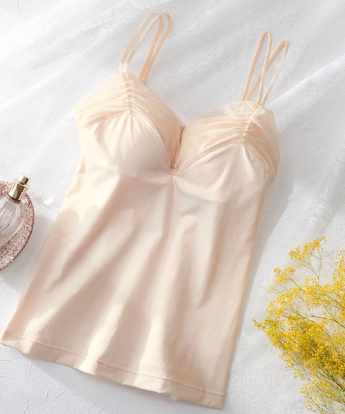 YU'NOW（ユナウ）の「【L字ワイヤーで谷間メイク/安定感◎】まる胸メイクのちゅるんブラキャミ【見えても◎ストラップ】【かわいいチュールデザイン】（インナーウェア/肌着・レディース・アイボリー/ブラック・S/M/L/LL）」の4枚目の写真