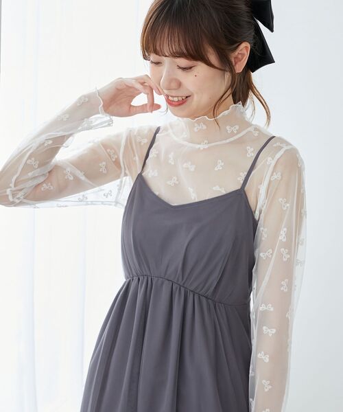 MAJESTIC LEGON（マジェスティックレゴン）の「ニュアンスシアータートルトップス（Tシャツ/カットソー・レディース・グレー/オフホワイト/ブラック/アイボリー・MEDIUM）」の22枚目の写真