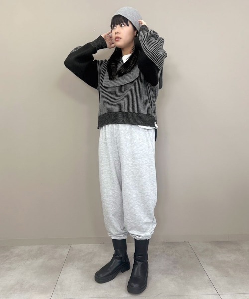 DONOBAN（ドノバン）の「バイカラーハーフジップニット（ニット/セーター・レディース・ブルー/ブラック/グリーン/レッド/ミント・ONE）」の11枚目の写真