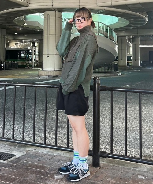 DONOBAN（ドノバン）の「バイカラーハーフジップニット（ニット/セーター・レディース・ブルー/ブラック/グリーン/レッド/ミント・ONE）」の22枚目の写真