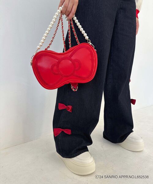 MAJESTIC LEGON(マジェスティックレゴン)の「ハローキティ リボンチェーンバッグ(ショルダーバッグ・レディース・レッド・FREE)」の16枚目の写真