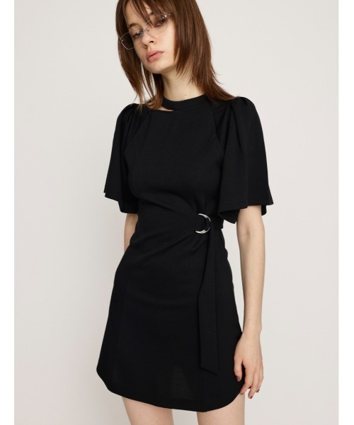 SLY(スライ)の「BELTED CUT OUT S/OP ベルテッド カット アウト ショート ワンピース(ワンピース・レディース・ブラック/アイボリー・1/2)」の2枚目の写真