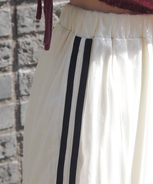 tiptop（ティップトップ）の「ライン入りチュールティアードスカート（スカート・レディース・アイボリー/ブラック・FREE）」の10枚目の写真