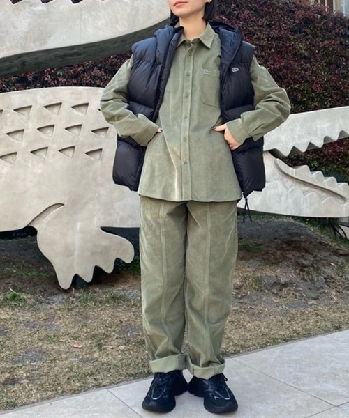 LACOSTE（ラコステ）の「撥水 バックステッチダウンベスト / スタンドジップダウン（ダウンベスト・メンズ・カーキ/ブラック・52/50/48/46）」の22枚目の写真