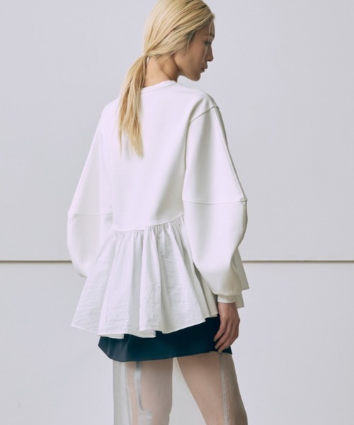 EN NEUME(エンノイム)の「Bonding Peplum Top(Tシャツ/カットソー・レディース・ブラック/ホワイト/チャコールグレー・FREE)」の10枚目の写真