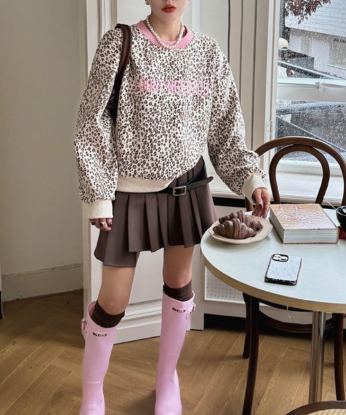 HOOK(フック)の「【HOOK】for girls フロントプリントレオパード総柄リンガースウェット(スウェット・レディース・カーキ/ダークグレー/ベージュ/ダークベージュ・FREE)」の11枚目の写真