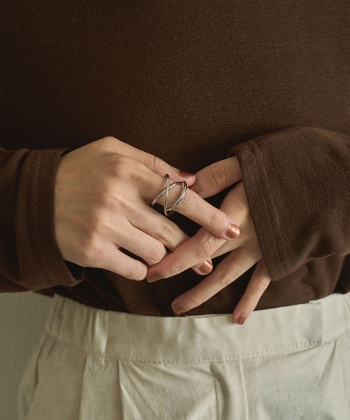 marjour（マージュール）の「FLOAT RING（リング・レディース・シルバー/ゴールド・12号）」の2枚目の写真