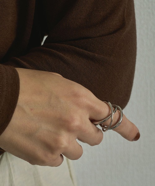 marjour（マージュール）の「FLOAT RING（リング・レディース・シルバー/ゴールド・12号）」の5枚目の写真