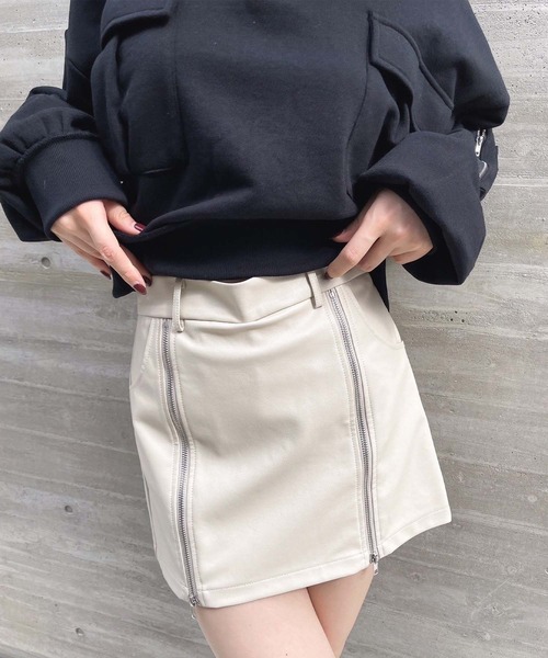 ENVYM(アンビー)の「ダブルファスナーレザースカート(スカート・レディース・アイボリー/ブラック・FREE)」の22枚目の写真
