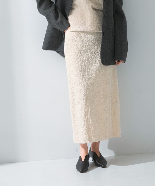 URBAN RESEARCH ROSSO WOMEN(アーバンリサーチ ロッソ)の「le CORDUROY H-LINE SKIRT(スカート・レディース・ブラウン/アイボリー・SMALL)」の17枚目の写真