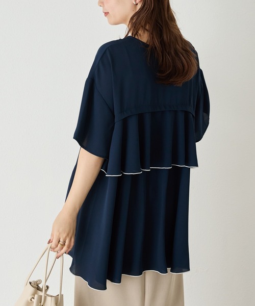 LAVEANGE(ラビアンジェ)の「【洗える】ジョーゼットフレアブラウス│上品見えブラウス/大人フェミニン/半袖/フリル/バイカラー/Aライン/オフィスカジュアル/きれいめ/オンオフ兼用(シャツ/ブラウス・レディース・ホワイト/ネイビー/ブラック・M/LL/3L/4L/5L)」の18枚目の写真