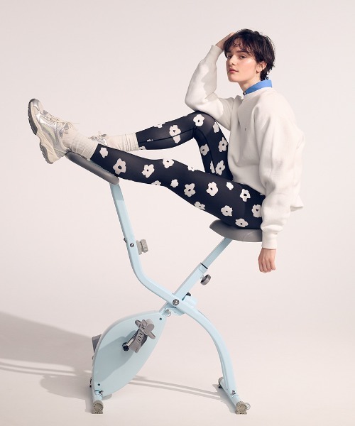 emmi（エミ）の「カモミール柄レギンス（レギンス/スパッツ）」 - WEAR