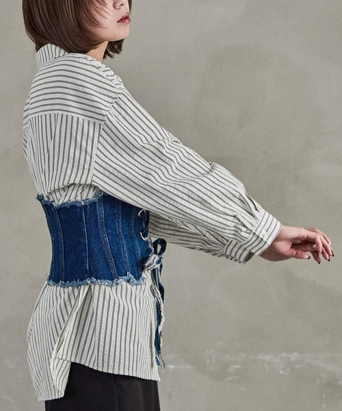 Fashion Letter(ファッションレター)の「オーバーサイズ ストライプポケットシャツ(シャツ/ブラウス・レディース・チャコール/アイボリー/ブルー・M)」の8枚目の写真