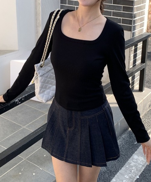 FINEnough（ファインナフ）の「スクエアネックTシャツ/選べる袖2タイプ　テレコトップス（Tシャツ/カットソー・レディース・ベージュ/ホワイト/ブラック/グレー・FREE/M-Short/L-Short）」の6枚目の写真