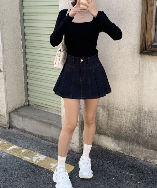 FINEnough（ファインナフ）の「スクエアネックTシャツ/選べる袖2タイプ　テレコトップス（Tシャツ/カットソー・レディース・ベージュ/ホワイト/ブラック/グレー・FREE/M-Short/L-Short）」の5枚目の写真