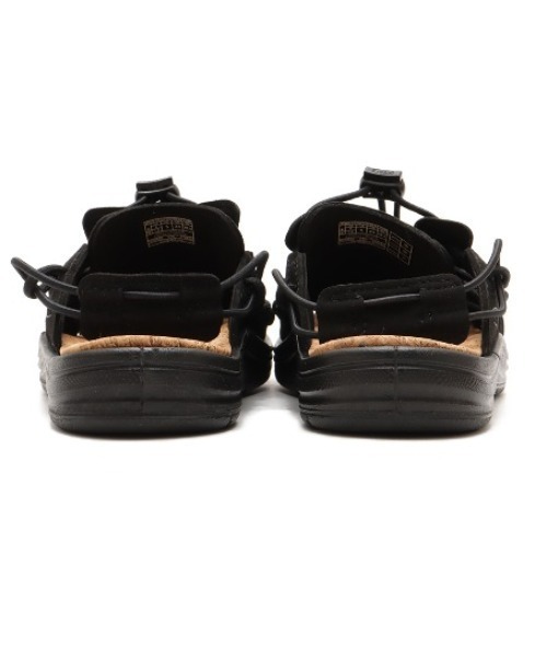 KEEN(キーン)の「KEEN UNEEK II CONVERTIBLE / キーン ユニーク ツー コンバーチブル(サンダル・レディース・ブラック・24.5cm/24.0cm/23.5cm/29.0cm/28.5cm/28.0cm/27.5cm/27.0cm/26.5cm/26.0cm/25.5cm/25.0cm/23.0cm)」の3枚目の写真