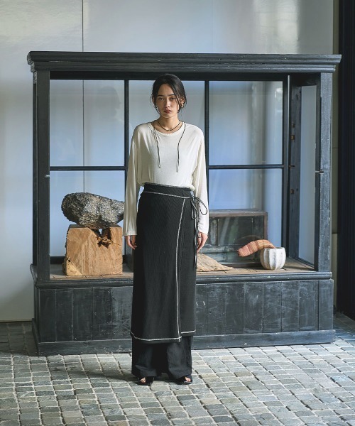 marjour(マージュール)の「STRETCH LIB WRAP SKIRT(スカート・レディース・チャコールグレー/ブラック・M)」の12枚目の写真