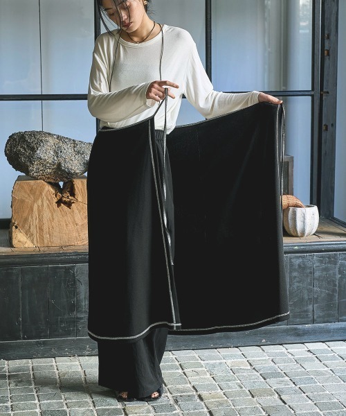 marjour(マージュール)の「STRETCH LIB WRAP SKIRT(スカート・レディース・チャコールグレー/ブラック・M)」の14枚目の写真