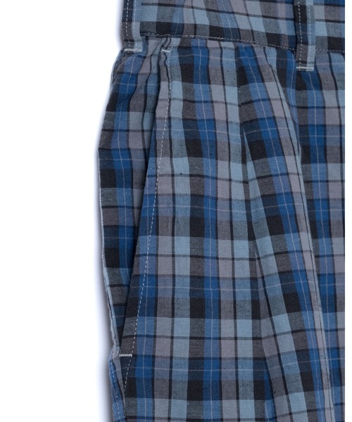 PENDLETON(ペンドルトン)の「ツータックショーツ(UNISEX)(その他パンツ・メンズ・ピンク系その他/グレー×ホワイト・LARGE/MEDIUM/SMALL)」の18枚目の写真