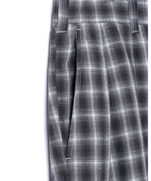 PENDLETON（ペンドルトン）の「ツータックショーツ（UNISEX)（その他パンツ・メンズ・ピンク系その他/グレー×ホワイト・LARGE/MEDIUM/SMALL）」の19枚目の写真