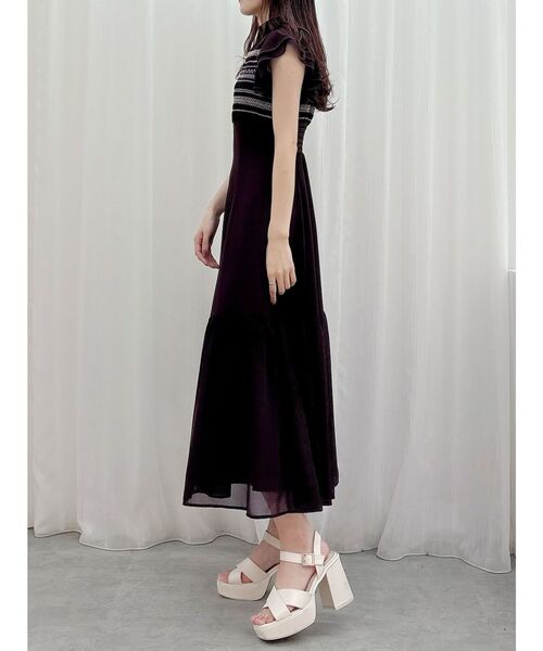 MERCURYDUO（マーキュリーデュオ）の「カラースモッキングラッフルワンピース（ワンピース・レディース・ダークオレンジ/アイボリー/ダークブラウン・MEDIUM/SMALL）」の4枚目の写真