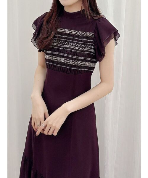 MERCURYDUO（マーキュリーデュオ）の「カラースモッキングラッフルワンピース（ワンピース・レディース・ダークオレンジ/アイボリー/ダークブラウン・MEDIUM/SMALL）」の7枚目の写真
