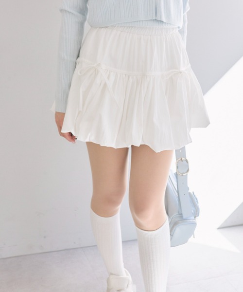 OLIVE des OLIVE（オリーブデオリーブ）の「バルーンリボンミニスカート（スカート・レディース・オフホワイト・FREE）」の2枚目の写真