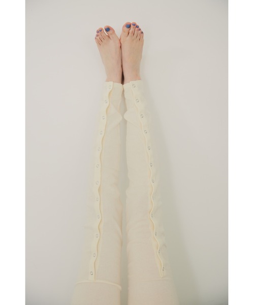 Abor(アボア)の「【Abor】Knitted Leggings Pants/ニットレギンスパンツ(レギンス/スパッツ・レディース・アイボリー/ダークグレー・FREE)」の2枚目の写真