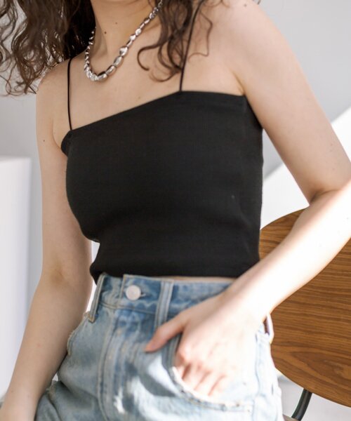 mystic（ミスティック）の「【万能インナー/嬉しい6色展開】パット付きショートキャミソール2（キャミソール・レディース・オフホワイト/ブラック/ベージュ/モカ/グレー/ピンク/チャコールグレー・FREE）」の10枚目の写真