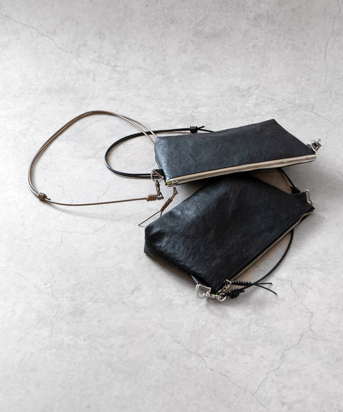 Senti(センティ)の「SENTI センティ / Dyneema(R) Leather 2WAY SACOCHE 超軽量ダイニーマレザー2WAYサコッシュ 牛革ショルダーバッグ / 3033(ショルダーバッグ・メンズ・ブラック系その他/ブラック・FREE)」の13枚目の写真