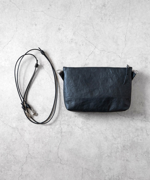 Senti(センティ)の「SENTI センティ / Dyneema(R) Leather 2WAY SACOCHE 超軽量ダイニーマレザー2WAYサコッシュ 牛革ショルダーバッグ / 3033(ショルダーバッグ・メンズ・ブラック系その他/ブラック・FREE)」の17枚目の写真
