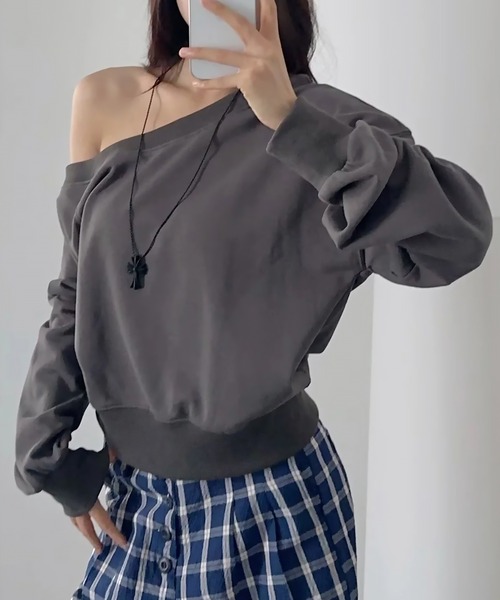 blackdia ocean(ブラックダイヤオーシャン)の「blackdia ocean ワンショルプルオーバースウェット(スウェット・レディース・ライトグレー/ホワイト/ピンク/ブルー/ブラック/ダークグレー・MEDIUM/SMALL)」の4枚目の写真