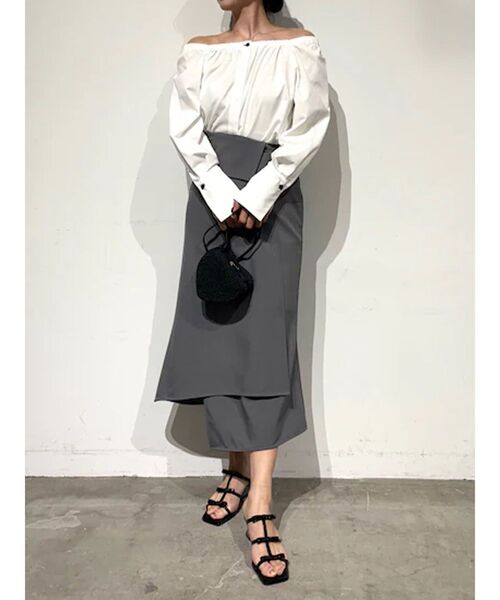 LAGUNAMOON(ラグナムーン)の「ウエストラペルアシンメトリースカート(スカート・レディース・グレー/アイボリー/ブラウン・MEDIUM/SMALL)」の8枚目の写真