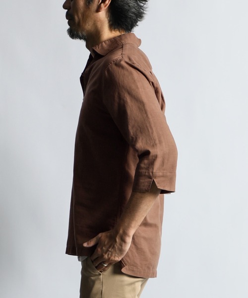 The DUFFER of ST.GEORGE（ザダファーオブセントジョージ）の「LINEN BLEND 3Q SKIPPER SHIRT：綿麻素材 7分袖 スキッパーシャツ（シャツ/ブラウス・メンズ・ライトブルー/ブラック/ブラウン/ホワイト/ネイビー・SMALL/MEDIUM/LARGE/X-LARGE）」の16枚目の写真