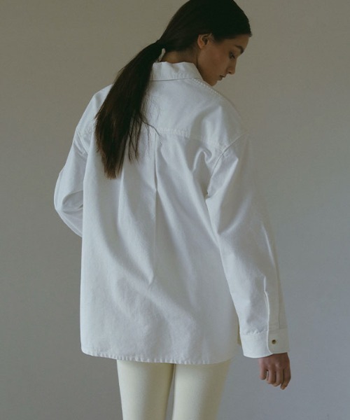 ETRE TOKYO（エトレトウキョウ）の「オープンカラーオーバーサイズダンガリーシャツ（シャツ/ブラウス・レディース・ホワイト・FREE）」の13枚目の写真