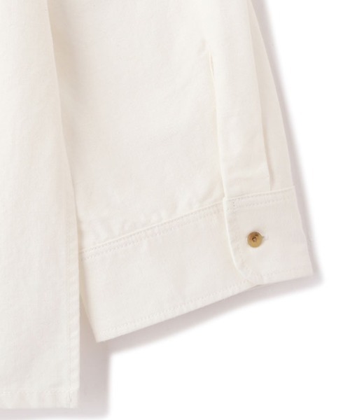 ETRE TOKYO（エトレトウキョウ）の「オープンカラーオーバーサイズダンガリーシャツ（シャツ/ブラウス・レディース・ホワイト・FREE）」の4枚目の写真
