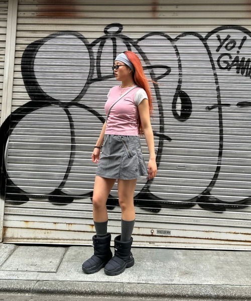 HTH(エイチティーエイチ)の「puckering mini skirt(スカート・レディース・アッシュグレー/アッシュ/アーミー・フリー)」の7枚目の写真