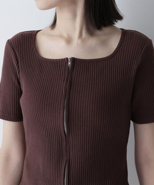 NATURAL BEAUTY BASIC(ナチュラルビューティーベーシック)の「◇コンパクトジップトップス(Tシャツ/カットソー・レディース・ブラウン/ダークブルー/グレー系その他・FREE)」の7枚目の写真