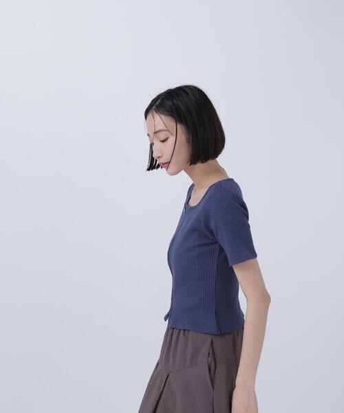 NATURAL BEAUTY BASIC(ナチュラルビューティーベーシック)の「◇コンパクトジップトップス(Tシャツ/カットソー・レディース・ブラウン/ダークブルー/グレー系その他・FREE)」の14枚目の写真