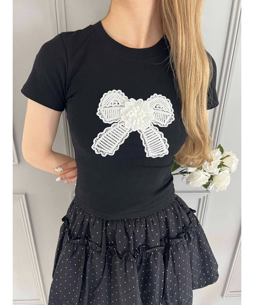 PHILLY（フィリー）の「【プチプラ￥2199★】リボンワッペンコンパクトT（Tシャツ/カットソー・レディース・グレー/ブラック・FREE）」の2枚目の写真