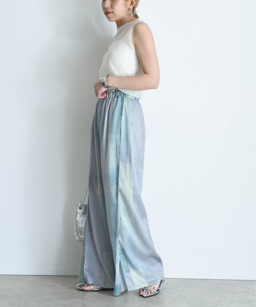 Eimee Law（エイミーロウ）の「水彩ptタックスリットパンツ（その他パンツ・レディース・ピンク/ブラウン/グリーン・FREE）」の5枚目の写真