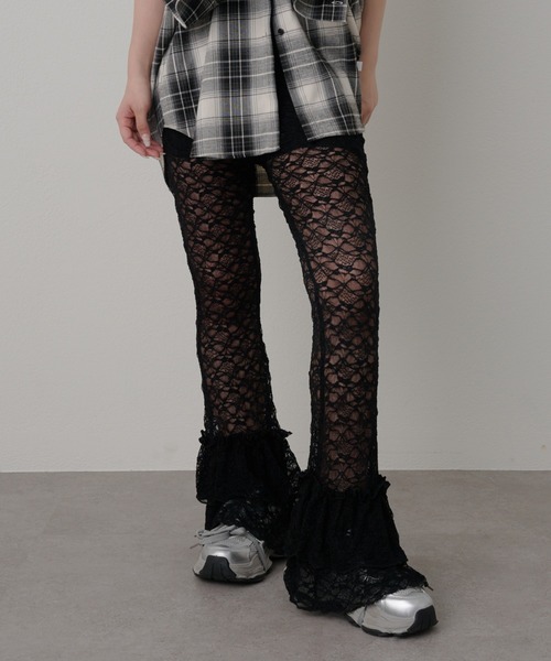 RAY CASSIN（レイカズン）の「レースフレアパンツ（その他パンツ・レディース・ホワイト/ブラック・FREE）」の2枚目の写真