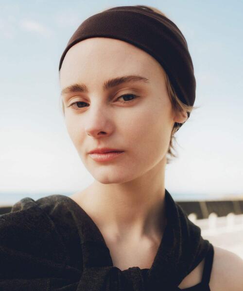 URBAN RESEARCH（アーバンリサーチ）の「decor『デコール』　Wide Hairband（ヘアバンド・レディース・ブラック/ブラウン/チャコールグレー/オフホワイト・-）」の16枚目の写真