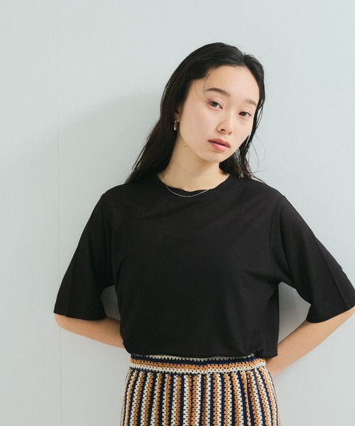 le cercle ADAM ET ROPE'(ルセルクルアダムエロペ)の「シアー5分袖Tシャツ(Tシャツ/カットソー・レディース・サックスブルー/ホワイト/ブラック・FREE)」の3枚目の写真