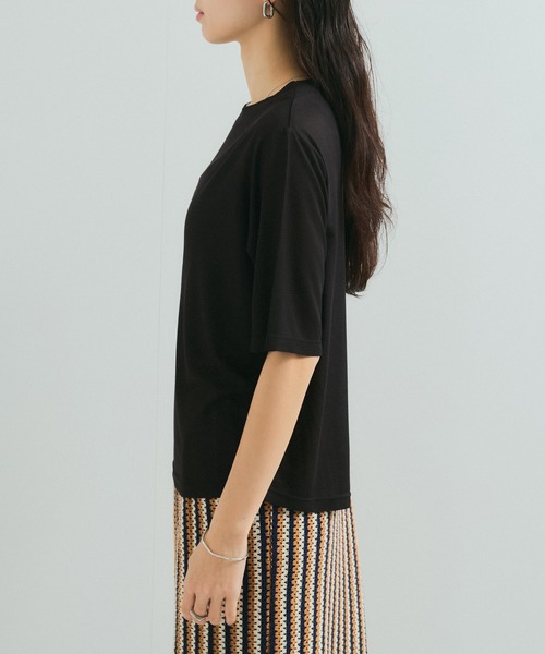 le cercle ADAM ET ROPE'(ルセルクルアダムエロペ)の「シアー5分袖Tシャツ(Tシャツ/カットソー・レディース・サックスブルー/ホワイト/ブラック・FREE)」の12枚目の写真