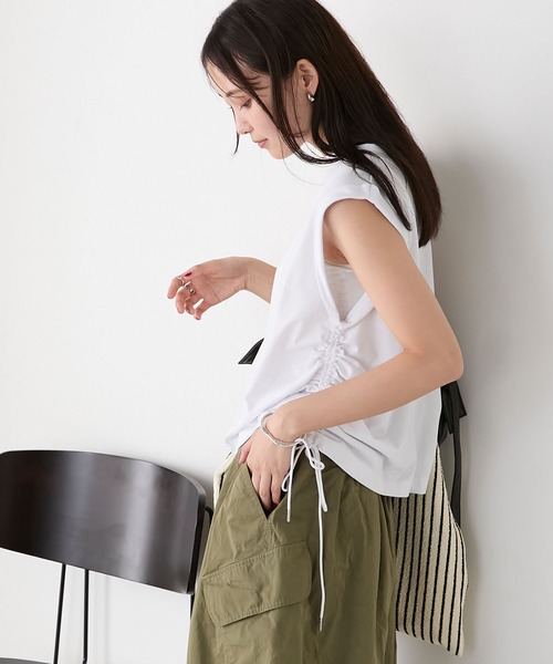 forksy.(フォルクシー)の「【forksy.】サイドギャザー ドロストリボン タンクトップ(タンクトップ・レディース・ボルドー/ホワイト/ブラック・FREE)」の5枚目の写真