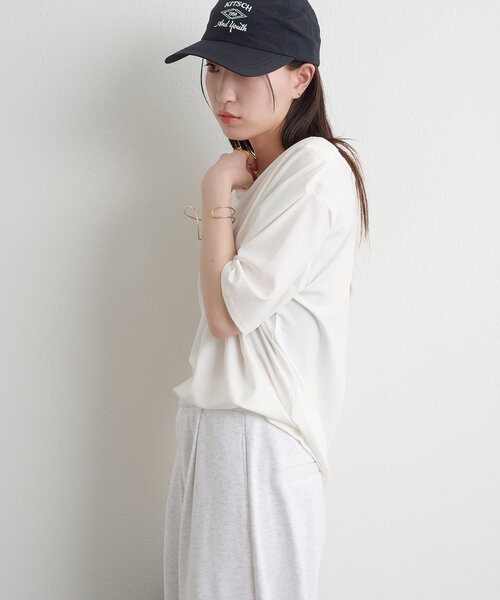 Omekashi(オメカシ)の「ボートネックドレープ半袖Tシャツ(Tシャツ/カットソー・レディース・オフホワイト/ブラック/ブラウン/チャコールグレー/ライトグレー・FREE)」の16枚目の写真