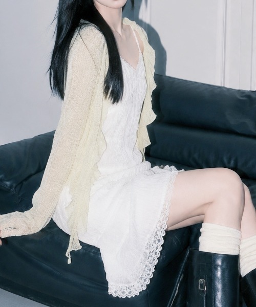 Sibra(シブラ)の「フリルティアードキャミワンピース(ワンピース・レディース・ブラック/ホワイト・M)」の13枚目の写真