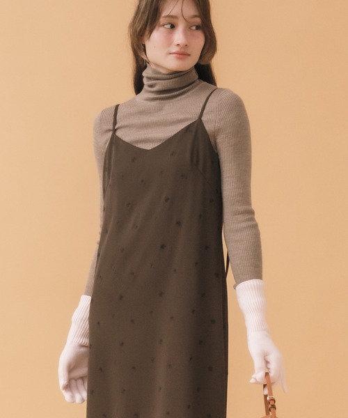 HEILIS【Nanami Original】花柄刺繍キャミワンピース ブラック Nanami Original】Flower Embroidery Dress | HEILIS